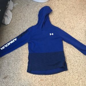 Under Armour sweatshirt